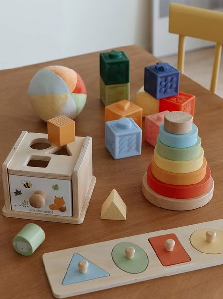 Jouets d'éveil